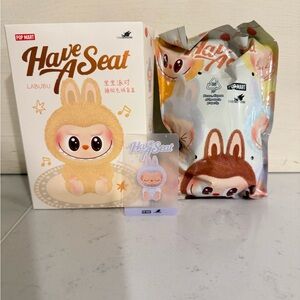 THE MONSTERS - Have a Seat Vinyl Plush: ZiZi